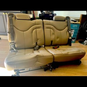 3rd Row from 2003 GMC Yukon.